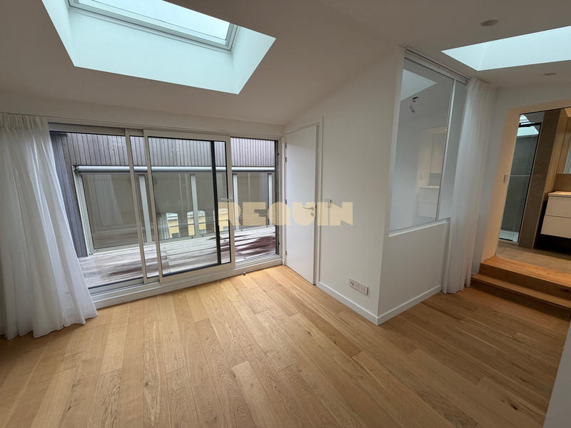 Appartement - 94 m² - 5 pièces