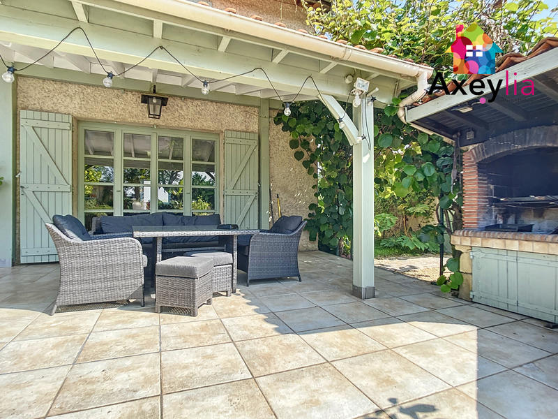 Maison - 200 m² - 7 pièces