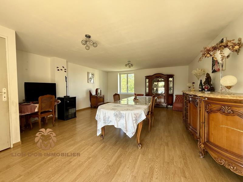 Maison - 163 m² - 6 pièces