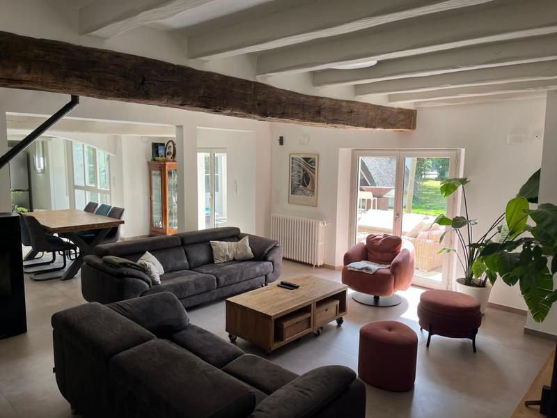 Chaumière - 312 m² - 9 pièces