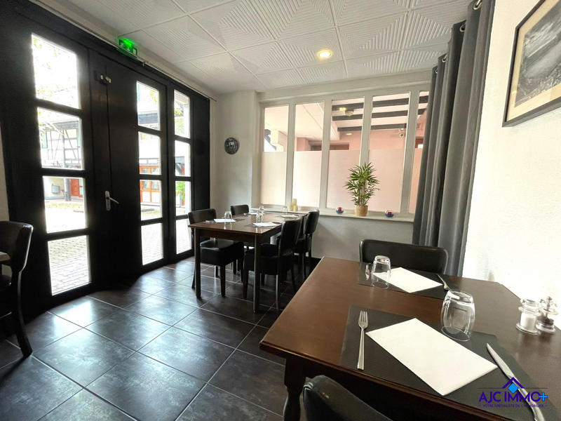 Local commercial - 160 m²