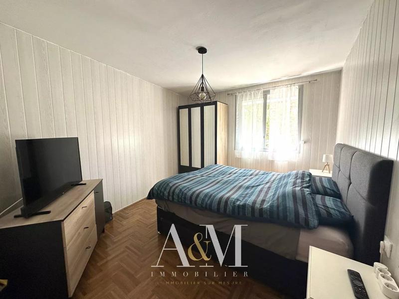 Appartement - 92 m² - 4 pièces