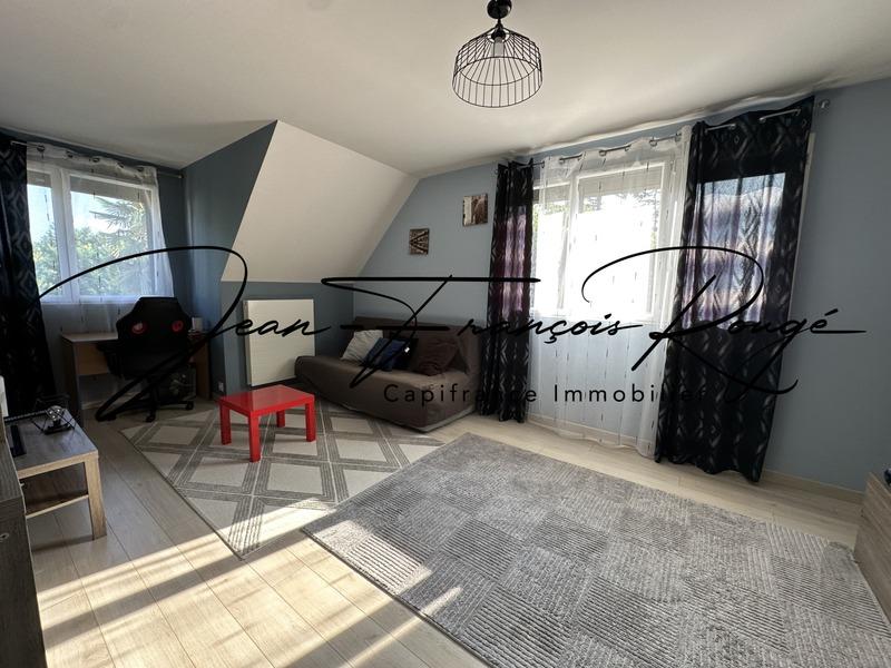 Maison - 210 m² - 9 pièces