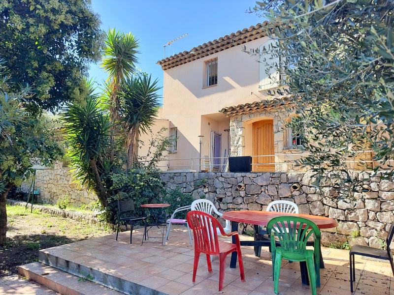 Maison - 192 m² - 8 pièces