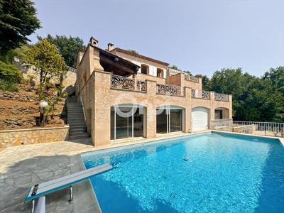 Villa - 375 m² - 6 pièces