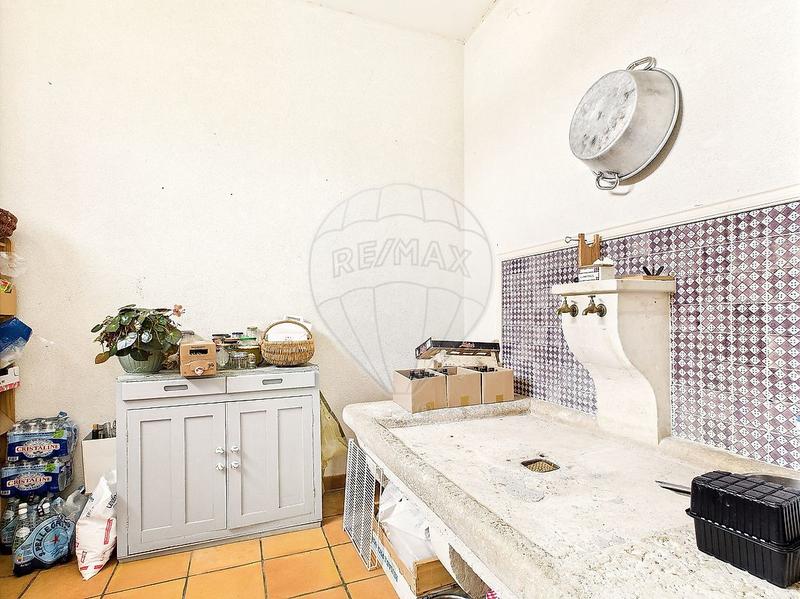Maison de maîtres - 531 m² - 11 pièces