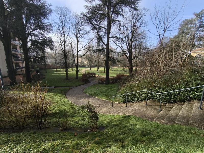 Maison - 195 m² - 8 pièces