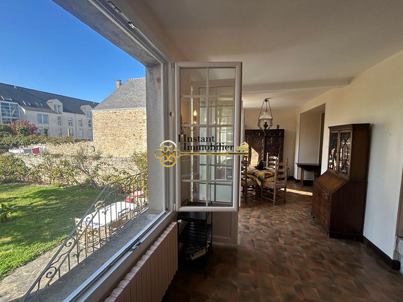 Maison - 98 m² - 5 pièces