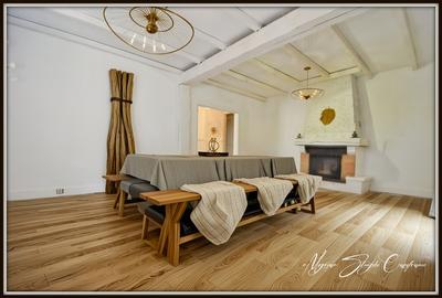 Maison - 218 m² - 8 pièces