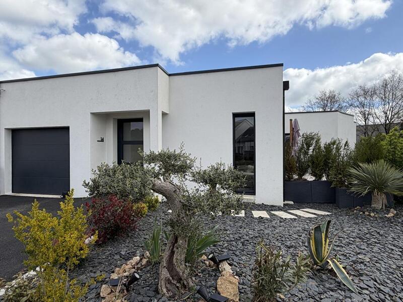 Maison - 87 m² - 4 pièces