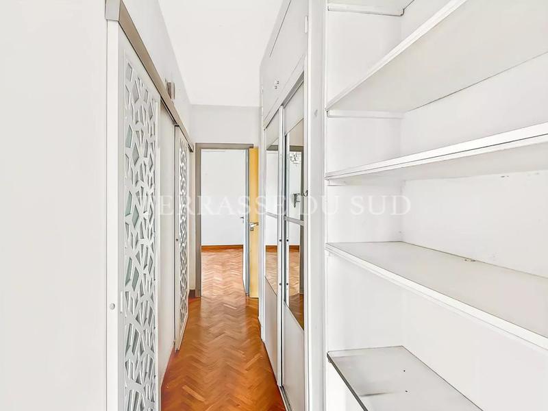 Appartement - 72 m² - 2 pièces