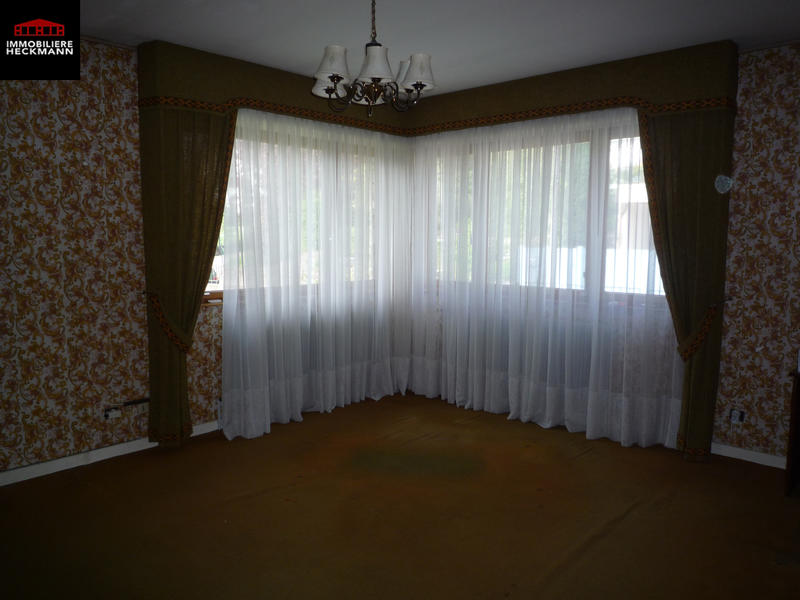 Maison - 260 m² - 10 pièces