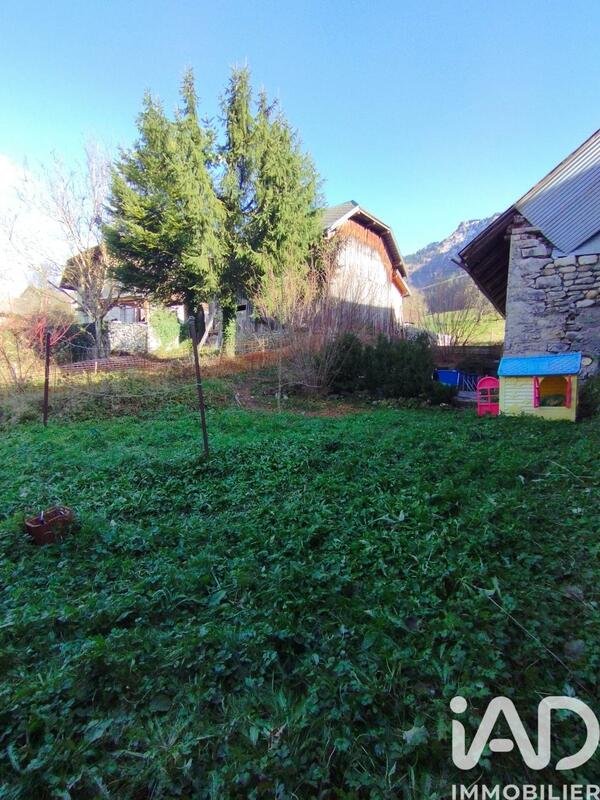 Maison - 285 m² - 5 pièces