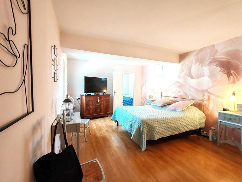 Maison - 264 m² - 8 pièces