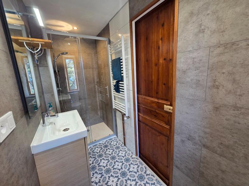 Maison - 400 m² - 12 pièces