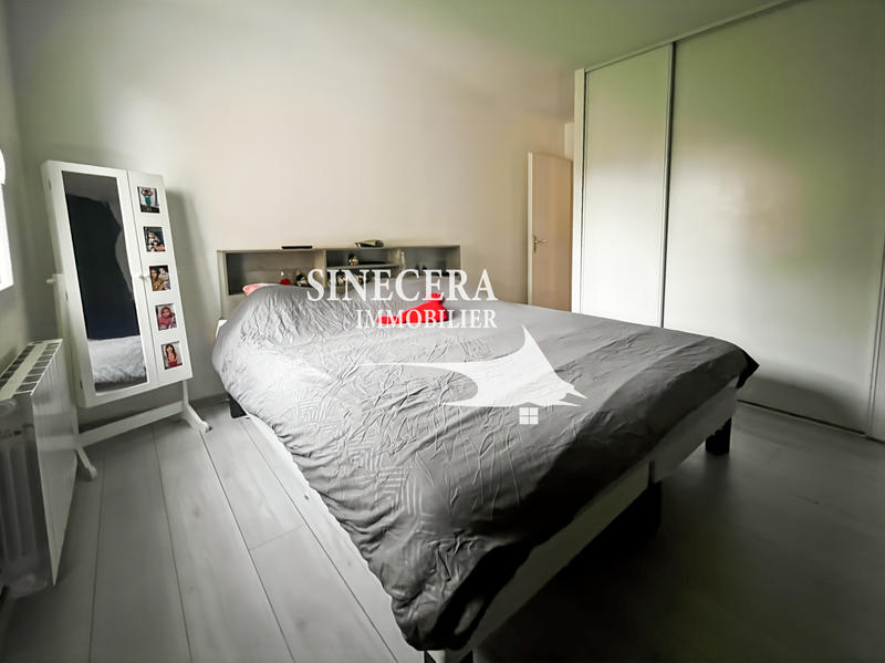 Appartement - 90 m² - 5 pièces