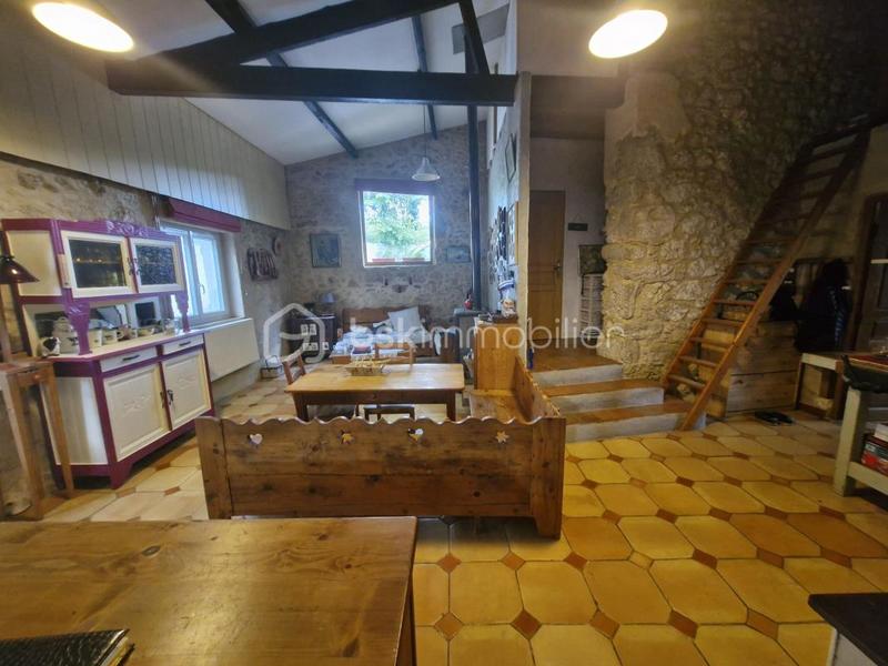 Longère - 350 m² - 15 pièces