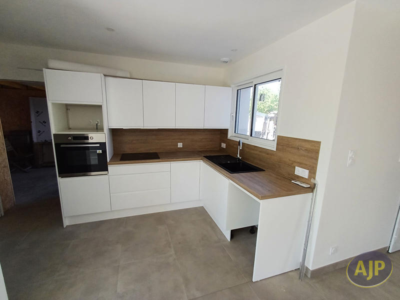 Maison - 79 m² - 4 pièces