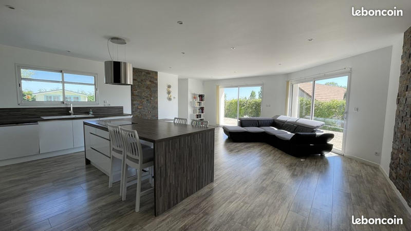 Maison - 127 m² - 5 pièces