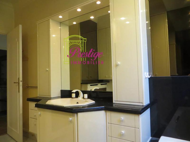 Appartement - 122 m² - 4 pièces