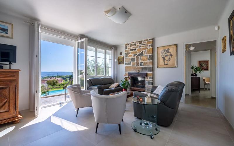 Propriété - 115 m² - 4 pièces