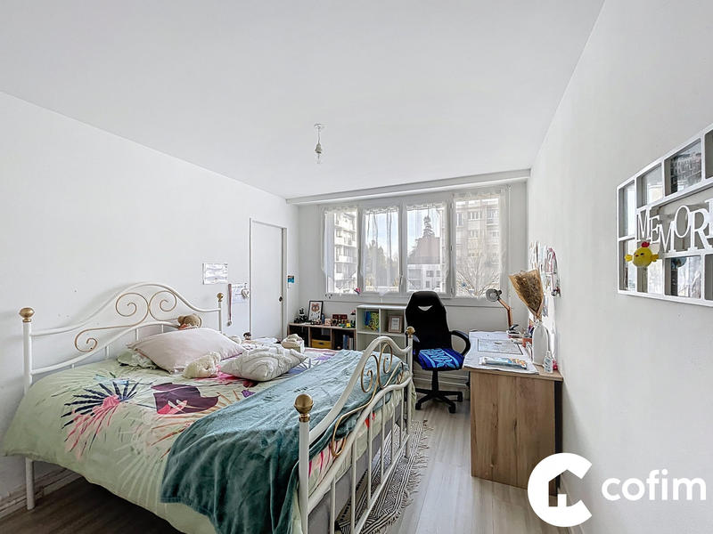 Appartement - 95 m² - 4 pièces