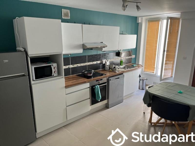 Chambre - 11 m² - 1 pièce