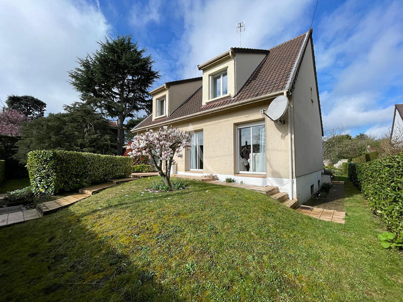 Maison - 165 m² - 7 pièces