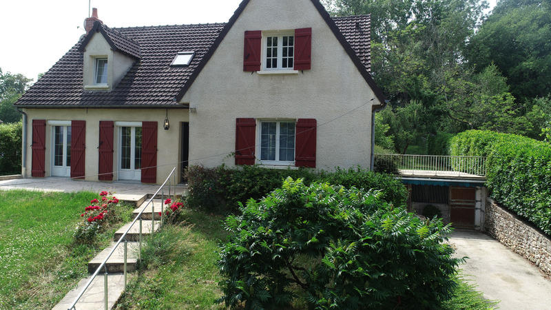 Maison - 185 m² - 10 pièces