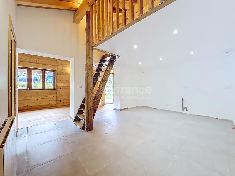 Appartement - 98 m² - 4 pièces