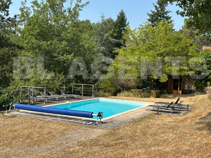 Maison en pierre - 120 m² - 5 pièces