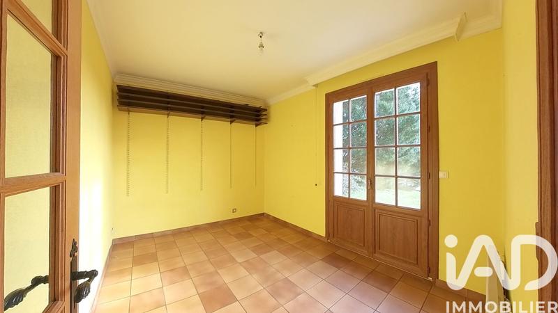 Maison - 269 m² - 10 pièces