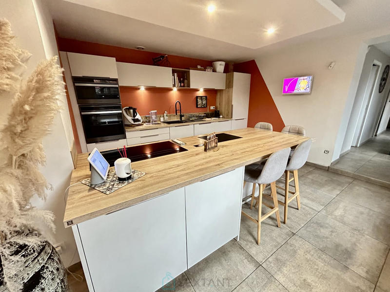 Maison - 120 m² - 5 pièces