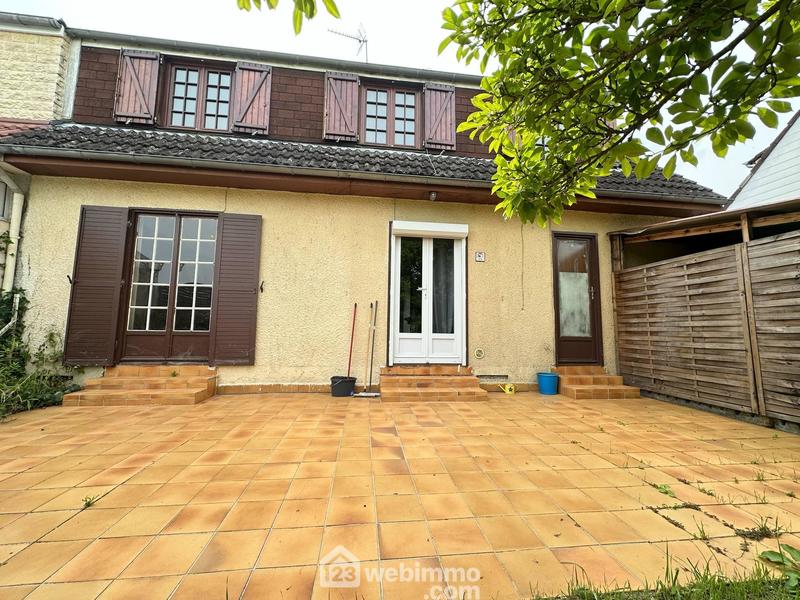Maison - 106 m² - 5 pièces