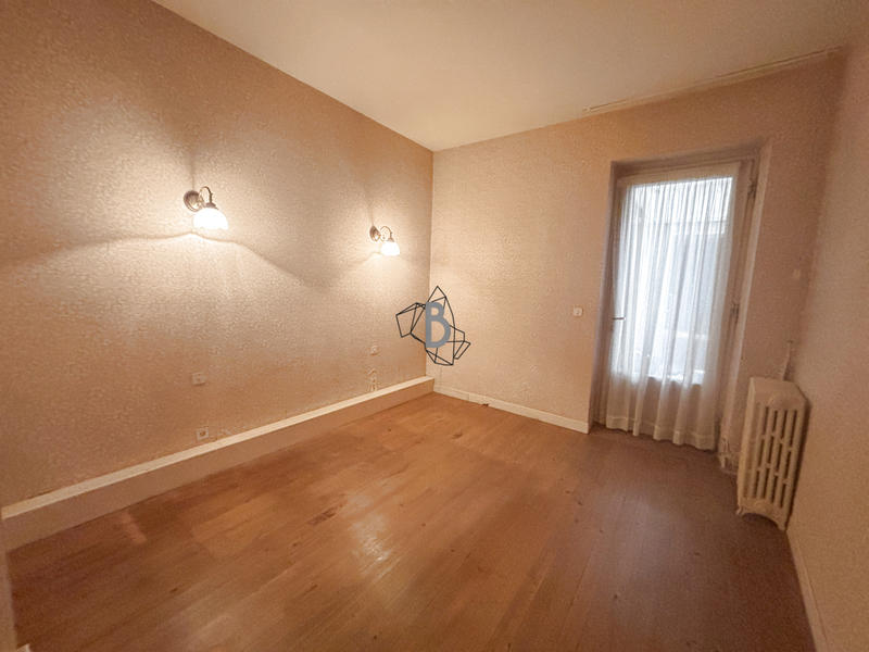 Maison - 166 m² - 6 pièces