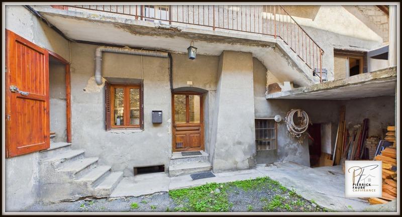 Maison de village - 111 m² - 5 pièces