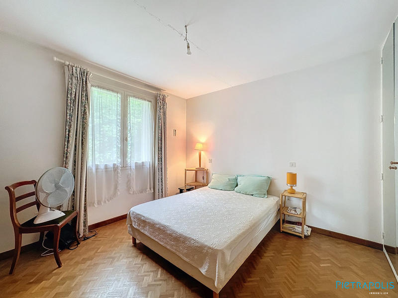 Maison traditionnelle - 140 m² - 7 pièces