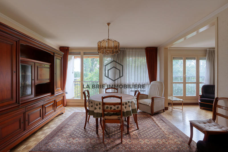 Appartement - 80 m² - 4 pièces