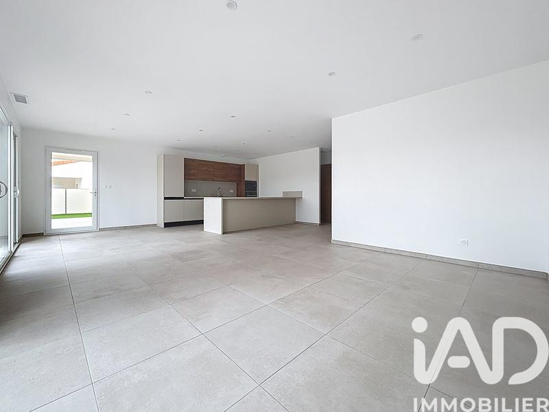 Maison - 105 m² - 4 pièces