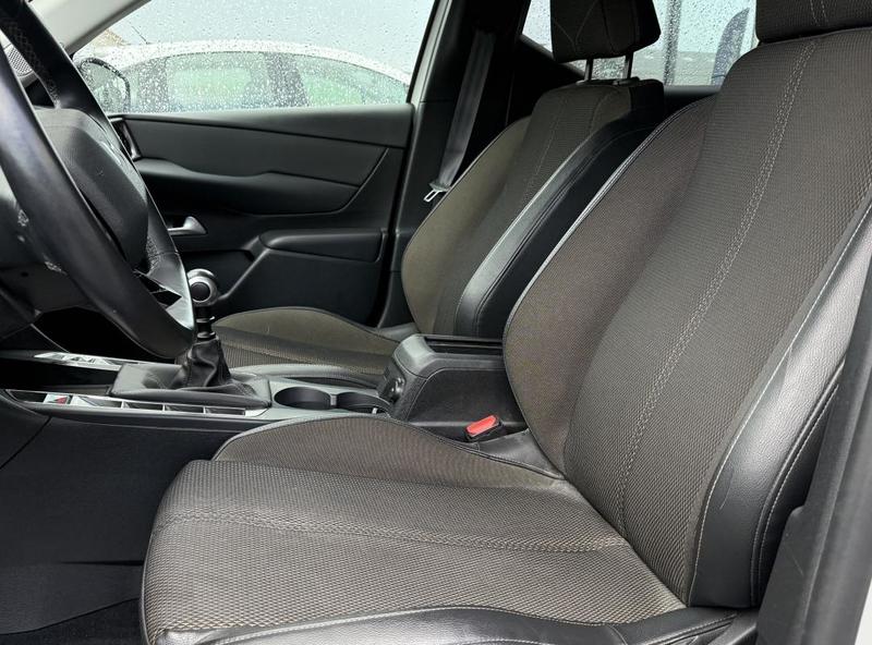 Ds Ds 3 Crossback Puretech 100 Cv Bv6 So Chic Grip