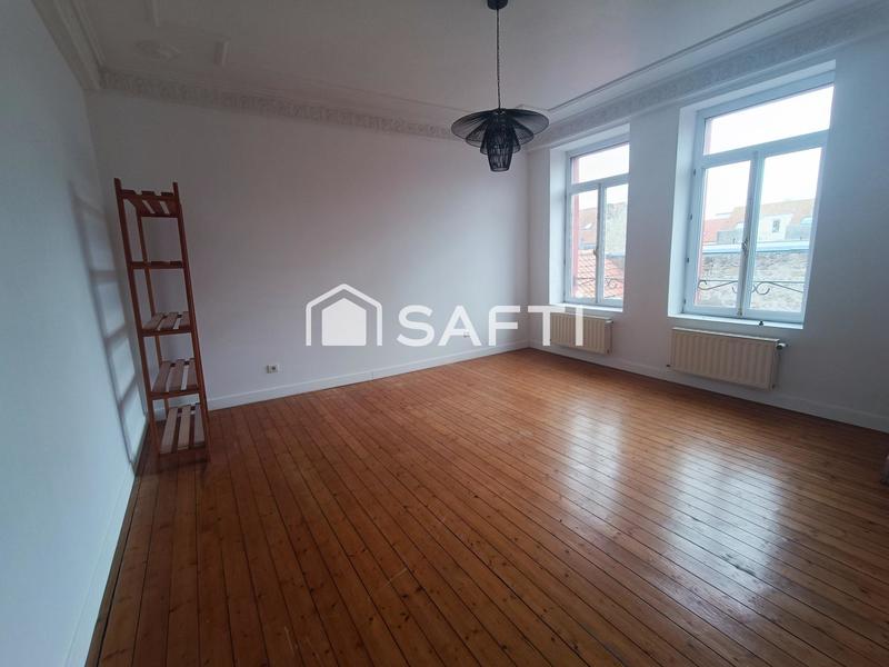 Maison - 227 m² - 8 pièces