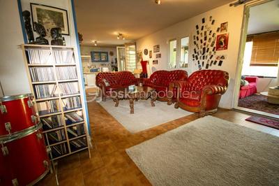 Maison - 193 m² - 8 pièces