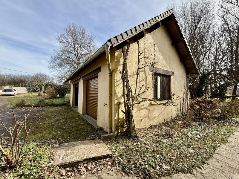 Maison - 250 m² - 7 pièces