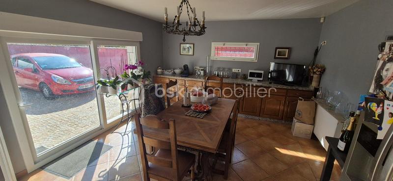 Maison - 145 m² - 7 pièces