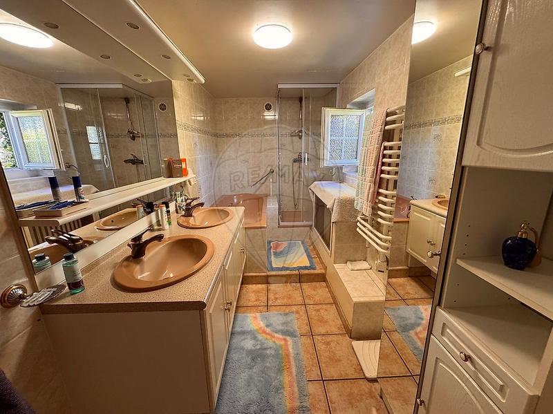 Longère - 233 m² - 10 pièces