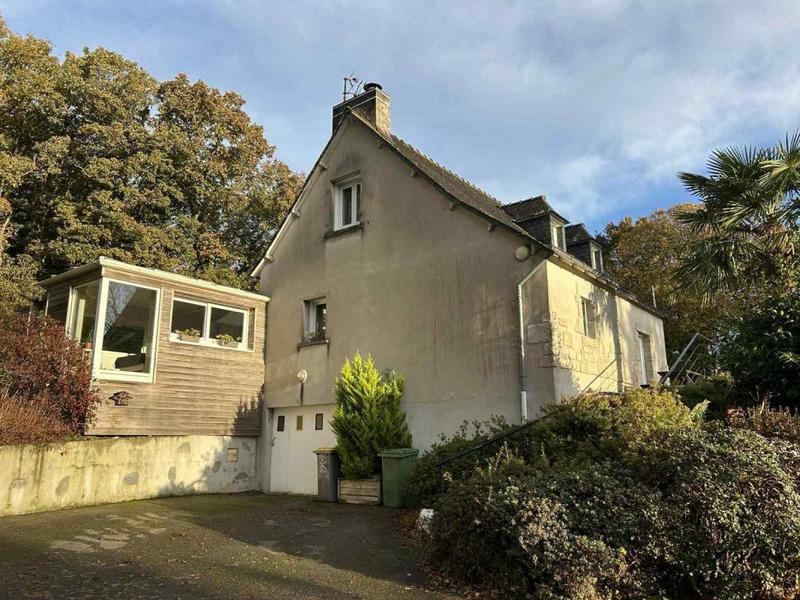 Maison - 138 m² - 7 pièces