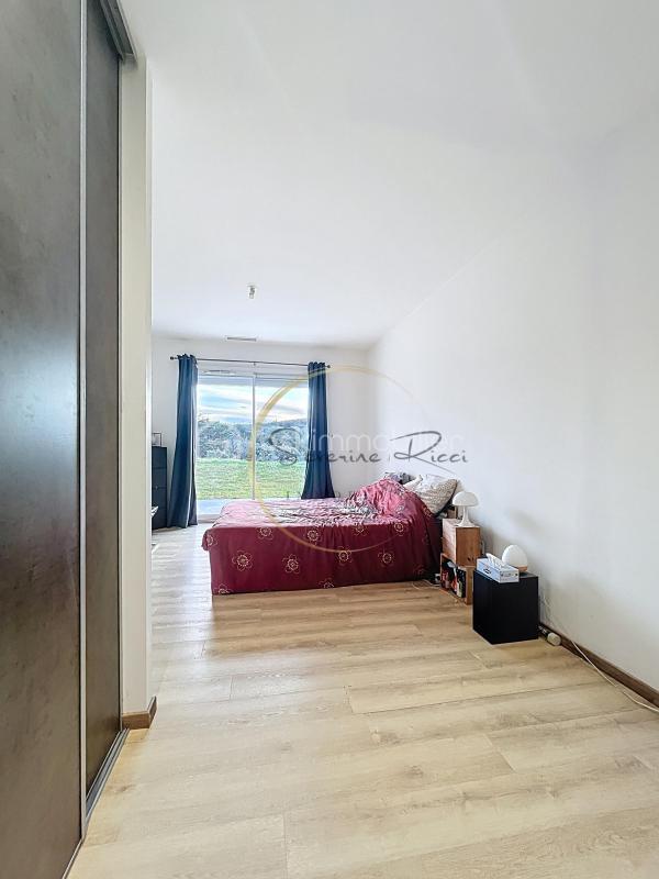 Villa - 181 m² - 6 pièces