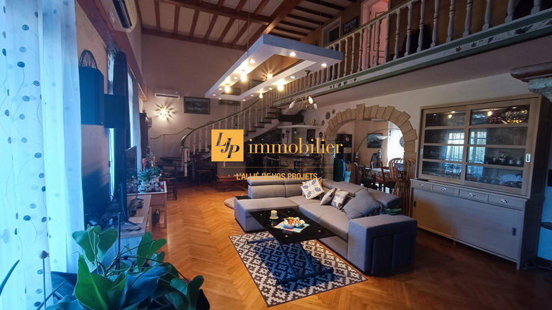 Villa - 177 m² - 6 pièces