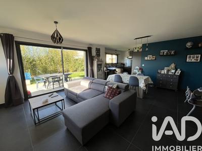 Maison - 93 m² - 4 pièces