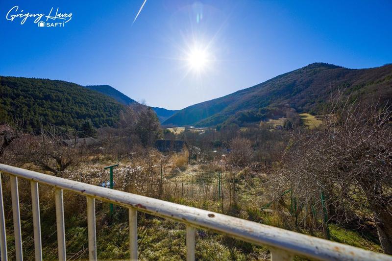 Maison - 137 m² - 6 pièces